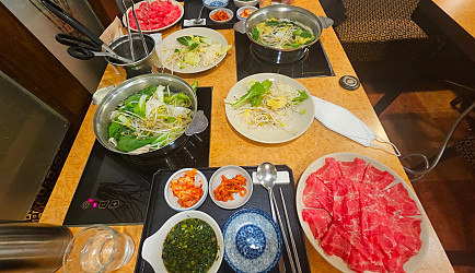 압구정동의 위치한 샤브샤브 전문점! 맛도좋고 순이익도 좋습니다