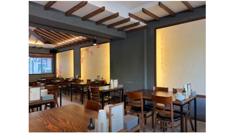 「탄탄한 단골」연 매출 2억【해장국 전문점】