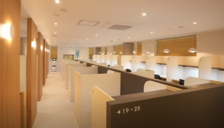 ⭐스터디카페 용산구 학구열 높은 지역이라 순수익 1300이상 나오는 고수익 대형 스터디카페입니다.